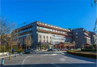 六枝特区附近哪里有**教育是什么